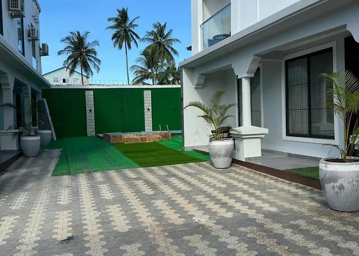 Greenlight Apartments